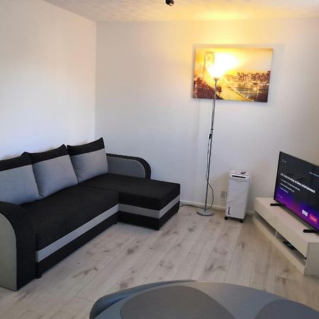 Delight Apartment, Close To Excel, London City Airport & O2! Esterno foto